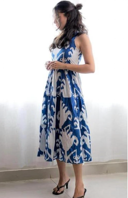 Sleeveless long frock