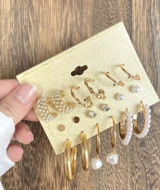 6 pair of Earrings