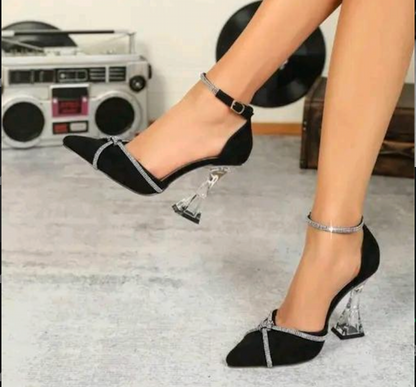 1311 Black heels