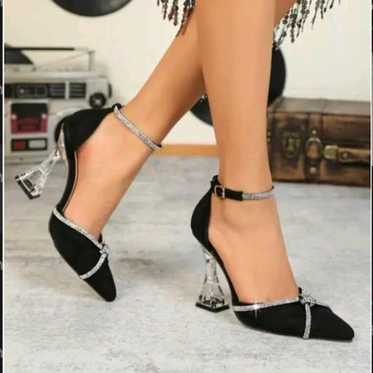 1311 Black heels